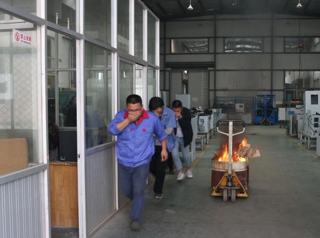 數(shù)控雕銑機,模具雕銑機,立式加工中心,石墨雕銑機-凱博數(shù)控 數(shù)控雕銑機,模具雕銑機,立式加工中心,石墨雕銑機-凱博數(shù)控